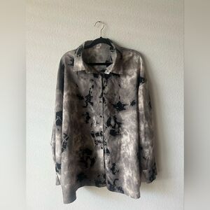 SHEIN Black and Gray Tie-Dye Button Down Shirt